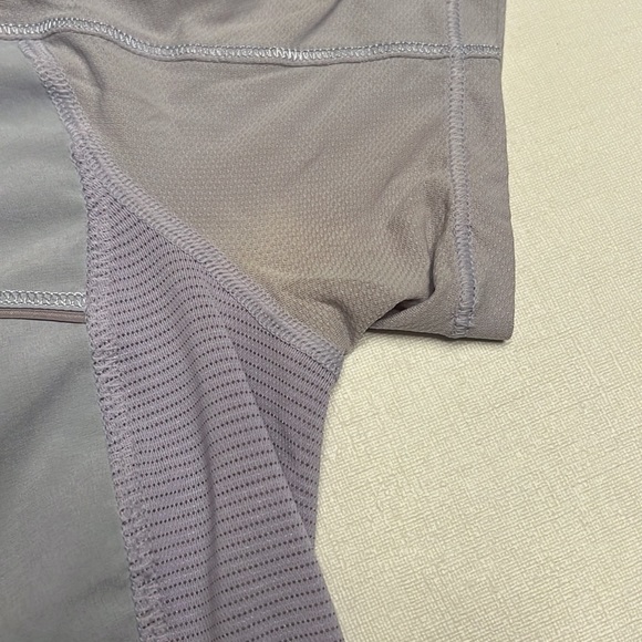 10. Lululemon Run: Fast Track Short Sleeve Purple - Picture 4 of 7